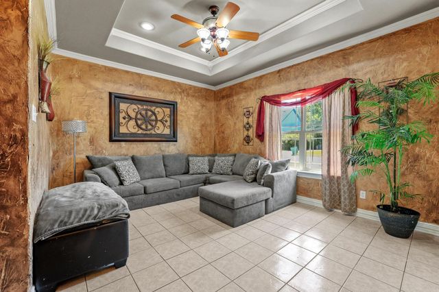 303 E Brockett Street, Sherman, TX 75090