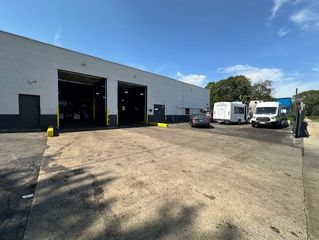 1310 S 4th Avenue, Maywood, IL 60153