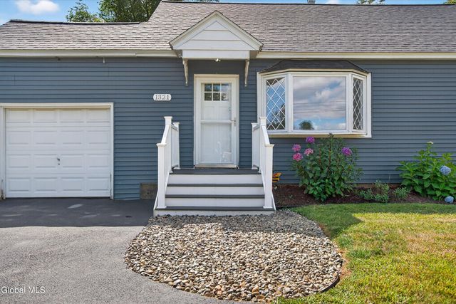 1321 W High Street, Ballston, NY 12020