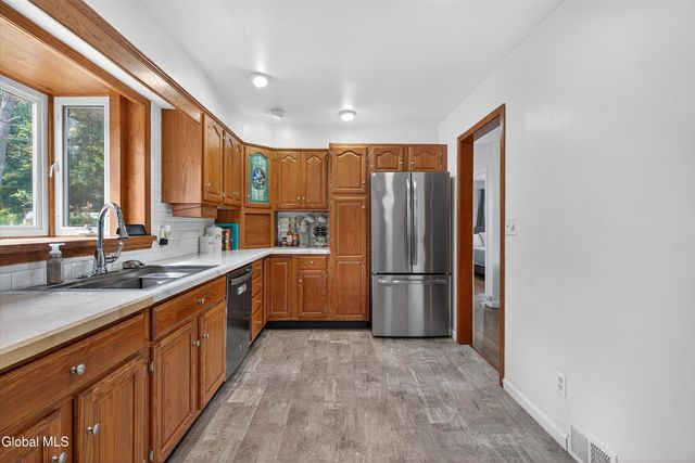 1321 W High Street, Ballston, NY 12020