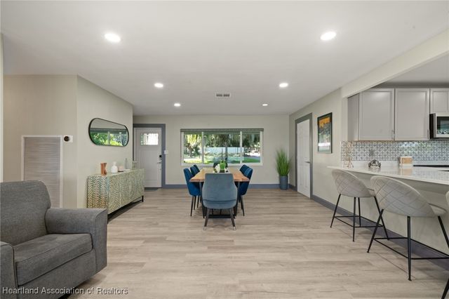 1622 Dinner Lake Drive, Sebring, FL 33870