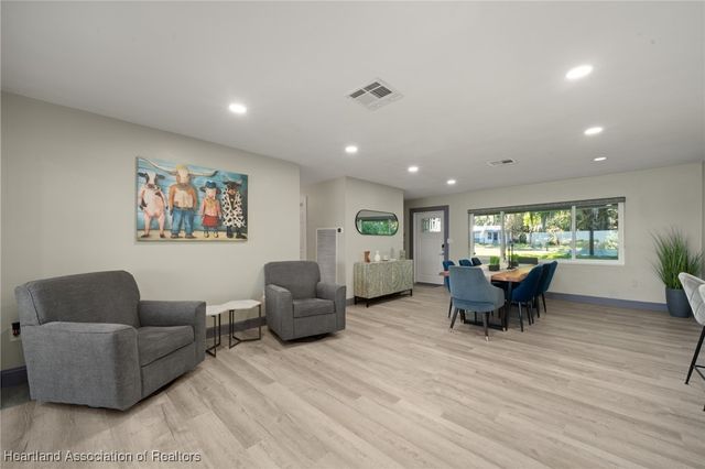 1622 Dinner Lake Drive, Sebring, FL 33870