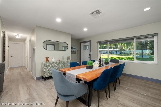 1622 Dinner Lake Drive, Sebring, FL 33870