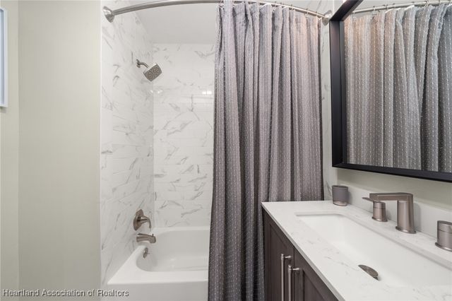 1622 Dinner Lake Drive, Sebring, FL 33870