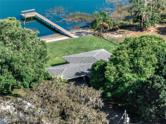 1622 Dinner Lake Drive, Sebring, FL 33870