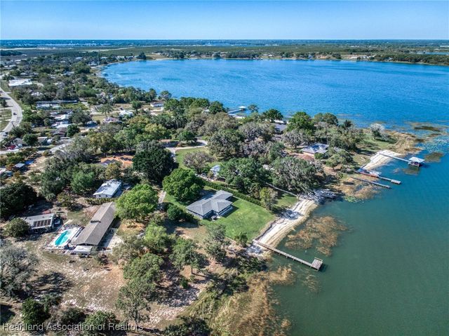 1622 Dinner Lake Drive, Sebring, FL 33870