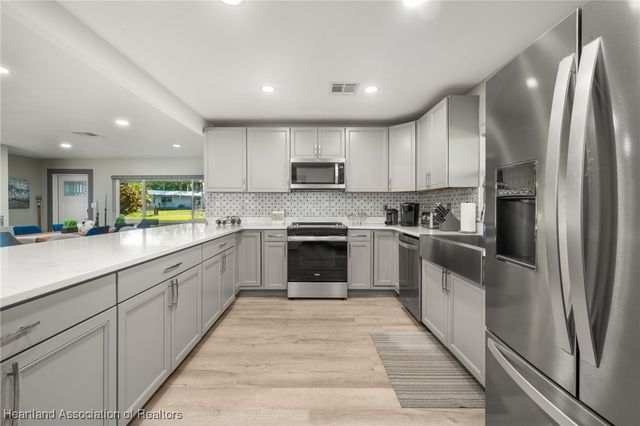 1622 Dinner Lake Drive, Sebring, FL 33870