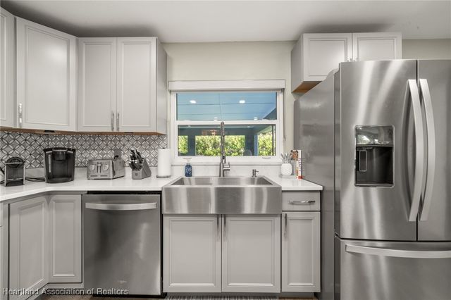 1622 Dinner Lake Drive, Sebring, FL 33870