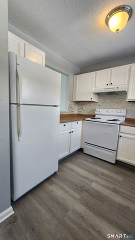 173 Russo Avenue 609, East Haven, CT 06513