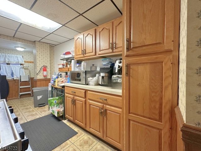 104 William St, Clifton City, NJ 07014