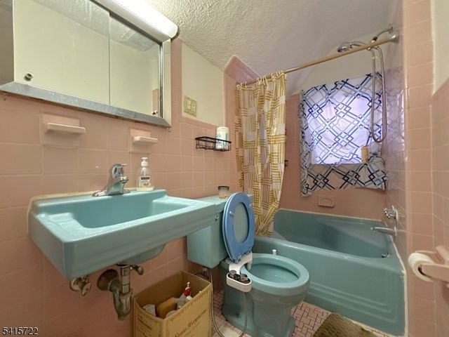 104 William St, Clifton City, NJ 07014