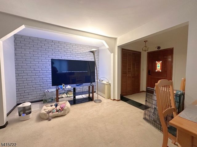 104 William St, Clifton City, NJ 07014