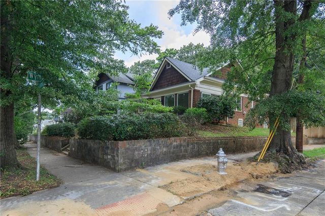 1656 Hosea L Williams SE Drive, Atlanta, GA 30317