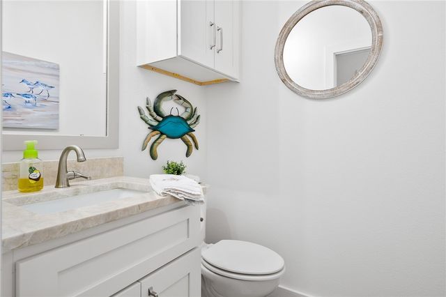 253 Coastal Wildwood Dr, Rockport, TX 78382