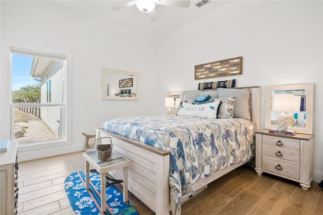 253 Coastal Wildwood Dr, Rockport, TX 78382