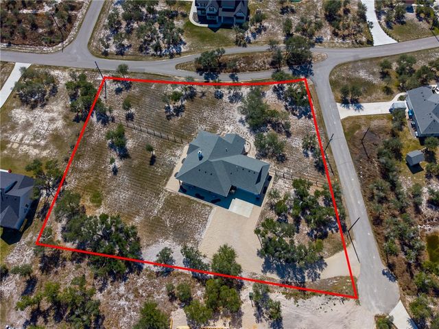 253 Coastal Wildwood Dr, Rockport, TX 78382
