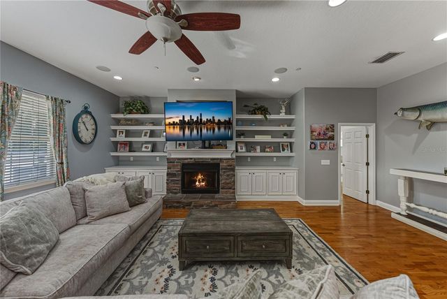 209 FRENCHMANS CREEK WAY, Winter Haven, FL 33884