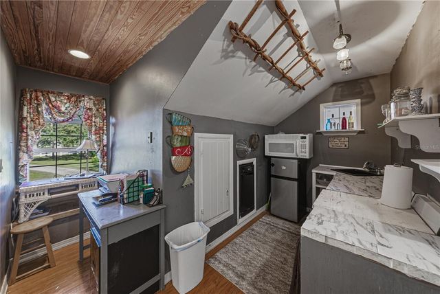 209 FRENCHMANS CREEK WAY, Winter Haven, FL 33884