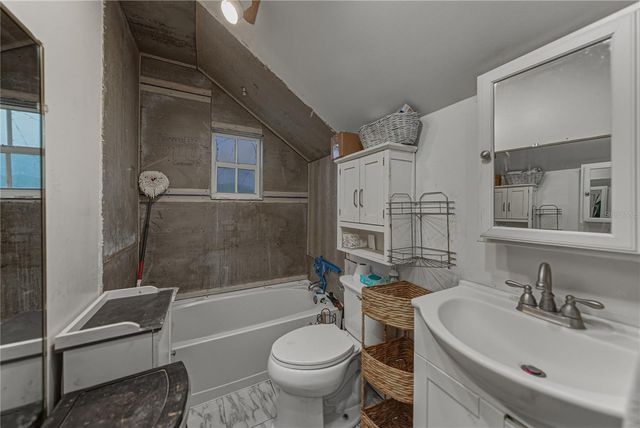 209 FRENCHMANS CREEK WAY, Winter Haven, FL 33884