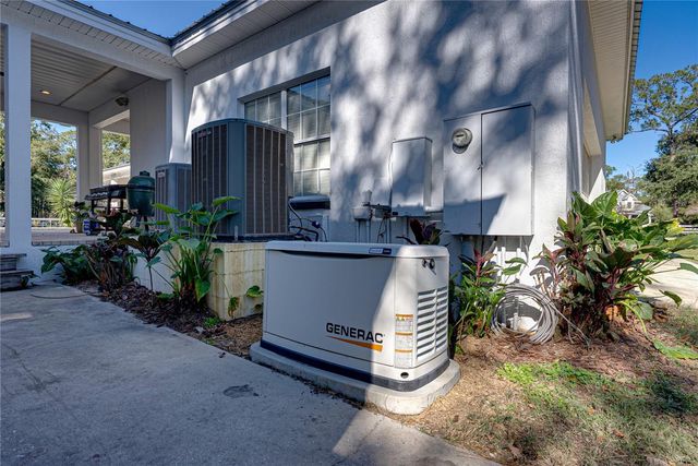 209 FRENCHMANS CREEK WAY, Winter Haven, FL 33884