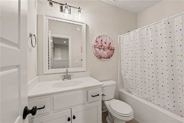 1018 Jasmine Drive, Liberty, MO 64068