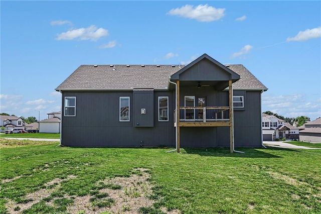 1018 Jasmine Drive, Liberty, MO 64068