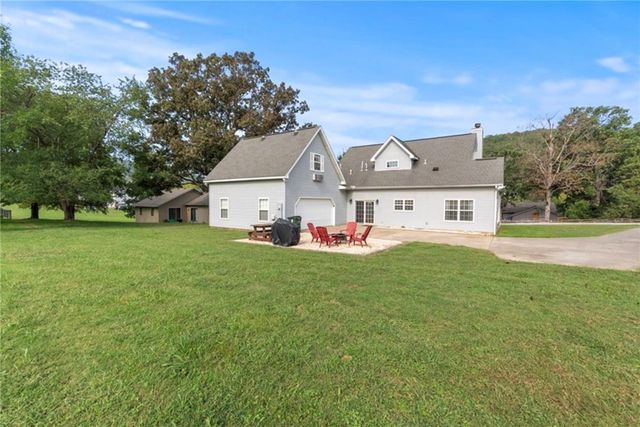 66 Lakeside Drive, Holiday Island, AR 72631