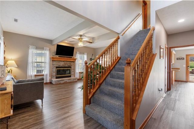66 Lakeside Drive, Holiday Island, AR 72631