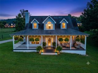 66 Lakeside Drive, Holiday Island, AR 72631