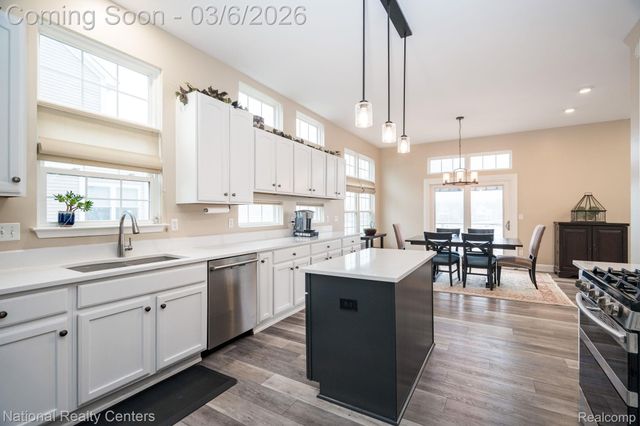 1015 Watersedge Court, Oxford Charter Township, MI 48371