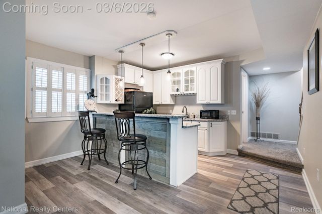 1015 Watersedge Court, Oxford Charter Township, MI 48371