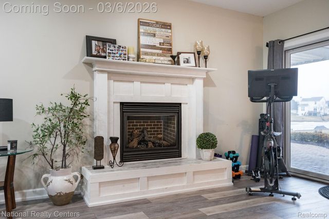 1015 Watersedge Court, Oxford Charter Township, MI 48371