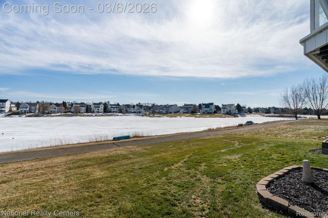 1015 Watersedge Court, Oxford Charter Township, MI 48371