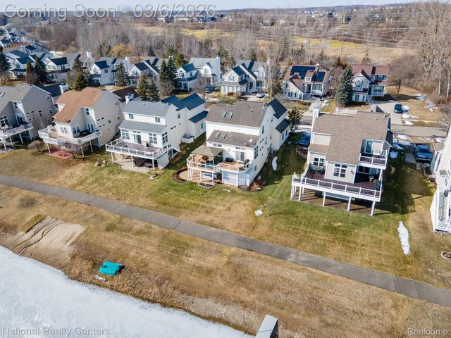 1015 Watersedge Court, Oxford Charter Township, MI 48371