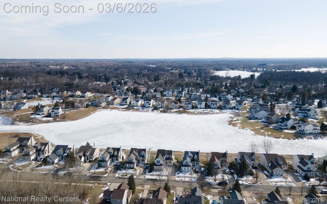 1015 Watersedge Court, Oxford Charter Township, MI 48371
