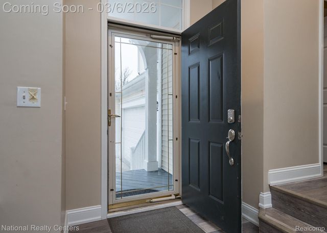 1015 Watersedge Court, Oxford Charter Township, MI 48371