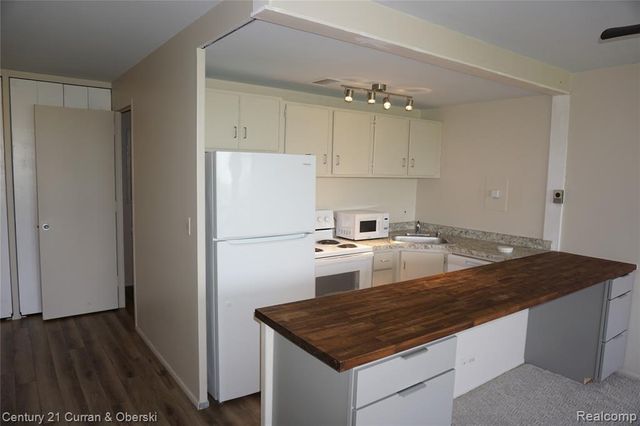 22700 Garrison Street 710, Dearborn, MI 48124