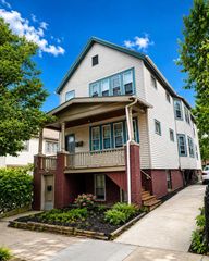1650 N Arlington PLACE, Milwaukee, WI 53202