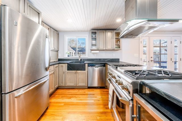 10 Uncle Bills Way, Dennis, MA 02660