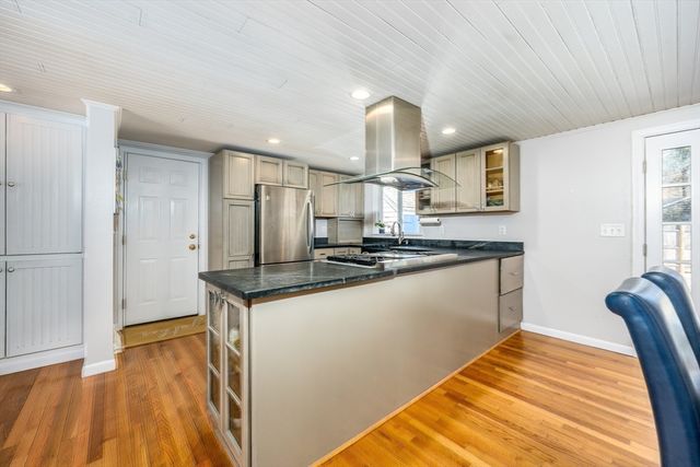 10 Uncle Bills Way, Dennis, MA 02660