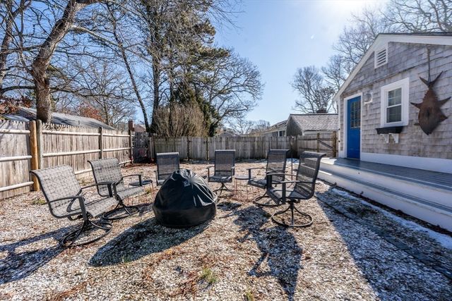 10 Uncle Bills Way, Dennis, MA 02660