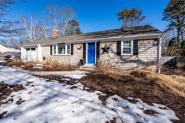 10 Uncle Bills Way, Dennis, MA 02660