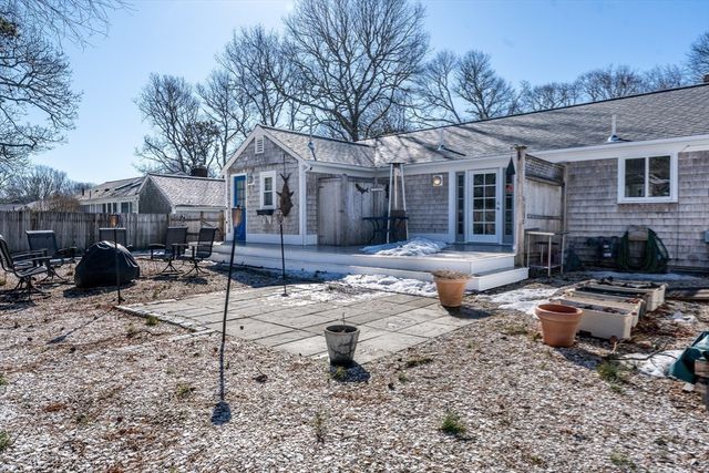 10 Uncle Bills Way, Dennis, MA 02660