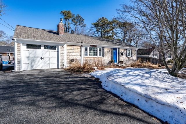 10 Uncle Bills Way, Dennis, MA 02660
