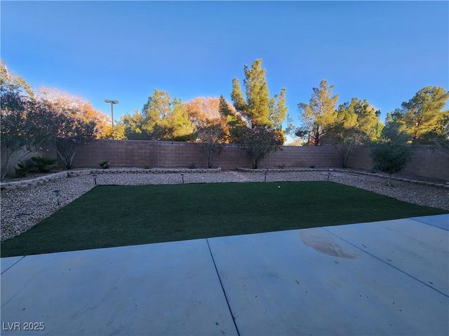 7426 Matilda Street, Las Vegas, NV 89113