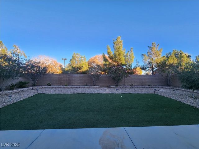 7426 Matilda Street, Las Vegas, NV 89113
