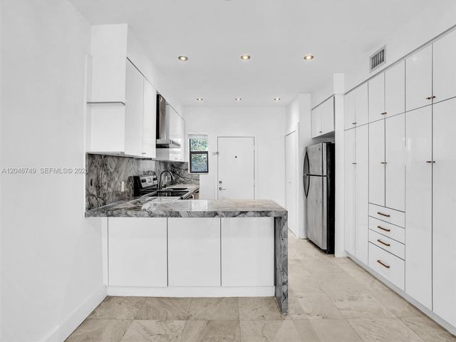 1045 Lenox Avenue 12, Miami Beach, FL 33139