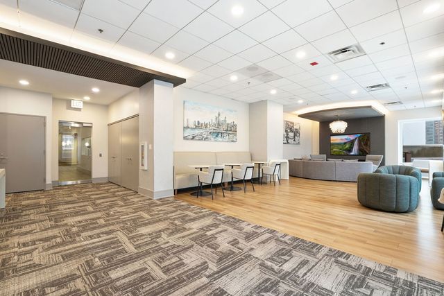 512 N Mcclurg Court 1705, Chicago, IL 60611