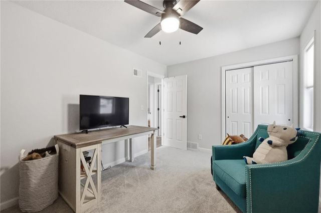 10661 Riggs Drive, Overland Park, KS 66212