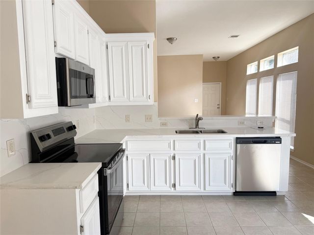 2107 Castle Gardens Lane, Katy, TX 77449